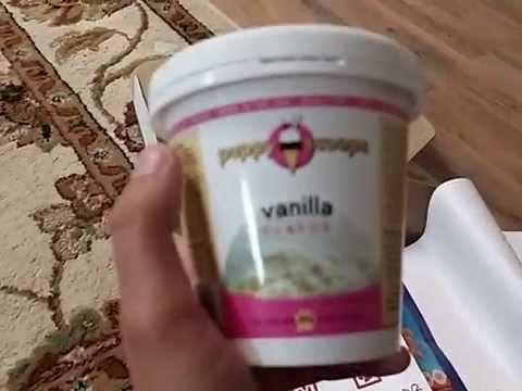 August 2015 PetGiftBox Unboxing with Khaleesi