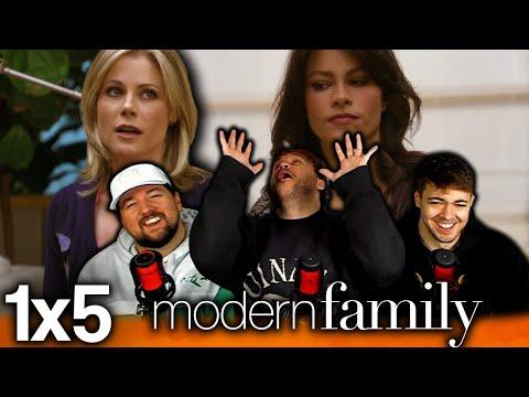 CLAIRE VS GLORIA?!? | Modern Family 1x5 'Coal Digger' First Reaction!