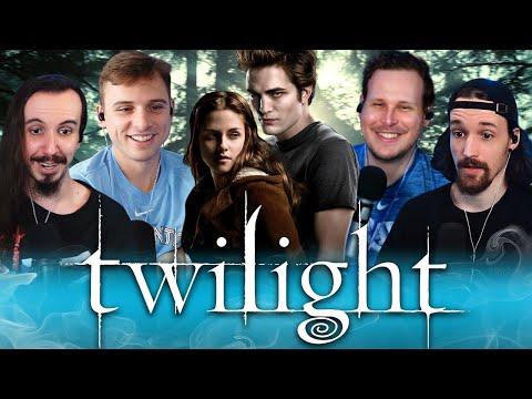 TWILIGHT (2008) MOVIE REACTION!! - First Time Watching!