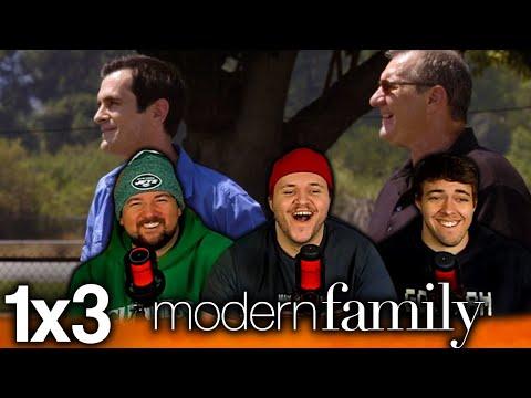 PHIL AND JAY ARE BONDING?! | Modern Family 1x3 'Come Fly with Me' First Reaction!