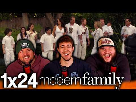ONE BIG HAPPY FAMILY!! | Modern Family 1x24 'Family Portrait' First Reaction!