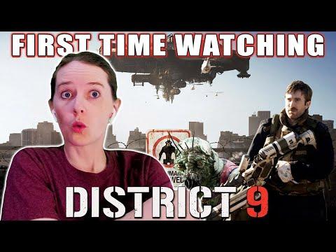 DISTRICT 9 (2009) | First Time Watching | Movie Reaction | He's Becoming A Prawn!