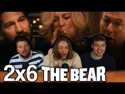 CRAZIEST CHRISTMAS DINNER EVER | The Bear 2x6 'Fishes' First Reaction!!