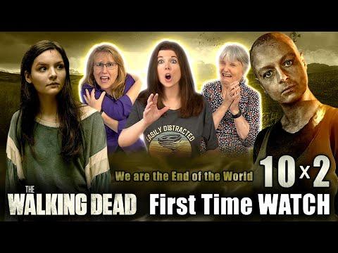 MOM and SISTERS watch The Walking Dead 10x2 REACTION!! We Are the End of the World