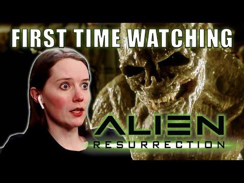 FIRST TIME WATCHING | Alien Resurrection (1997) | Movie Reaction | A Lot of Wierd Wierdness...