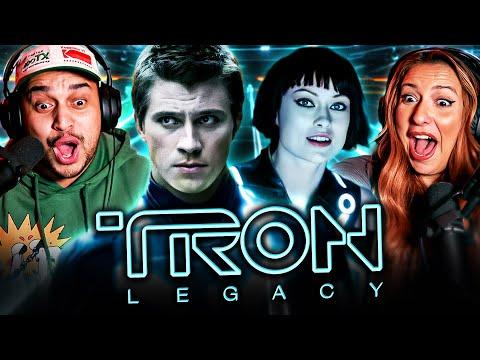 TRON: LEGACY (2010) MOVIE REACTION – DAFT PUNK MADE THIS LEGENDARY! – FIRST TIME WATCHING – REVIEW
