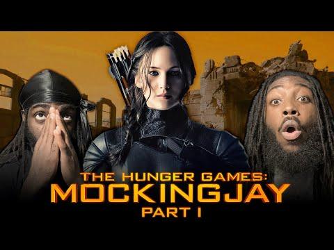 First Time Watching *THE HUNGER GAMES MOCKINGJAY PART 1* Reaction